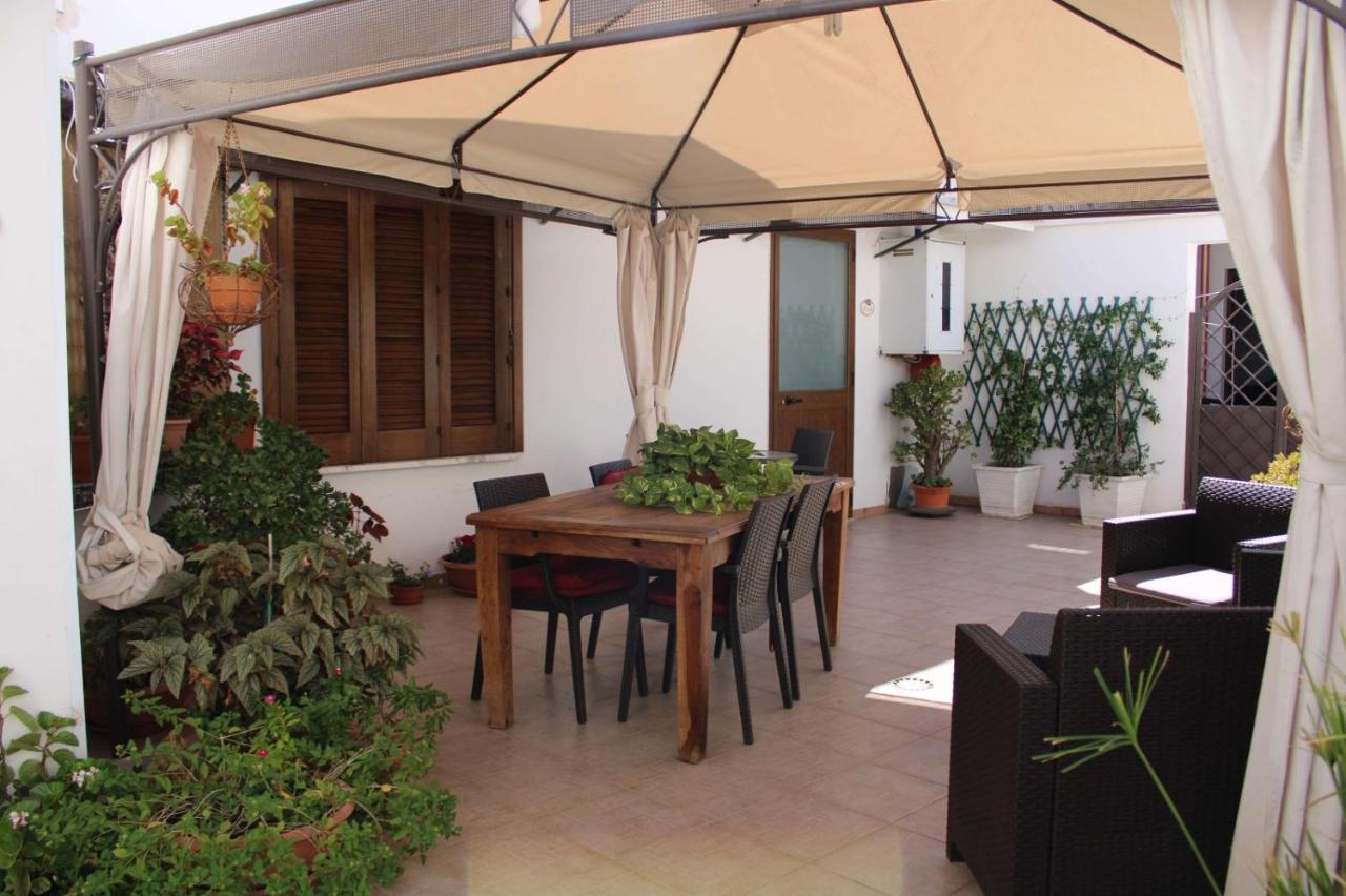 Hotel Villino Donna Rita Lecce Exterior foto
